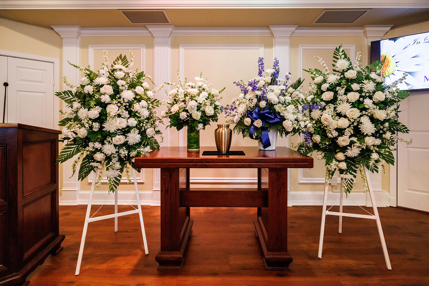 Personalized memorial service celebrating a life well-lived, with cremation (creamation) and memorial options